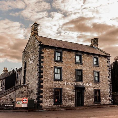 The Ashford Arms 호텔 외부 사진