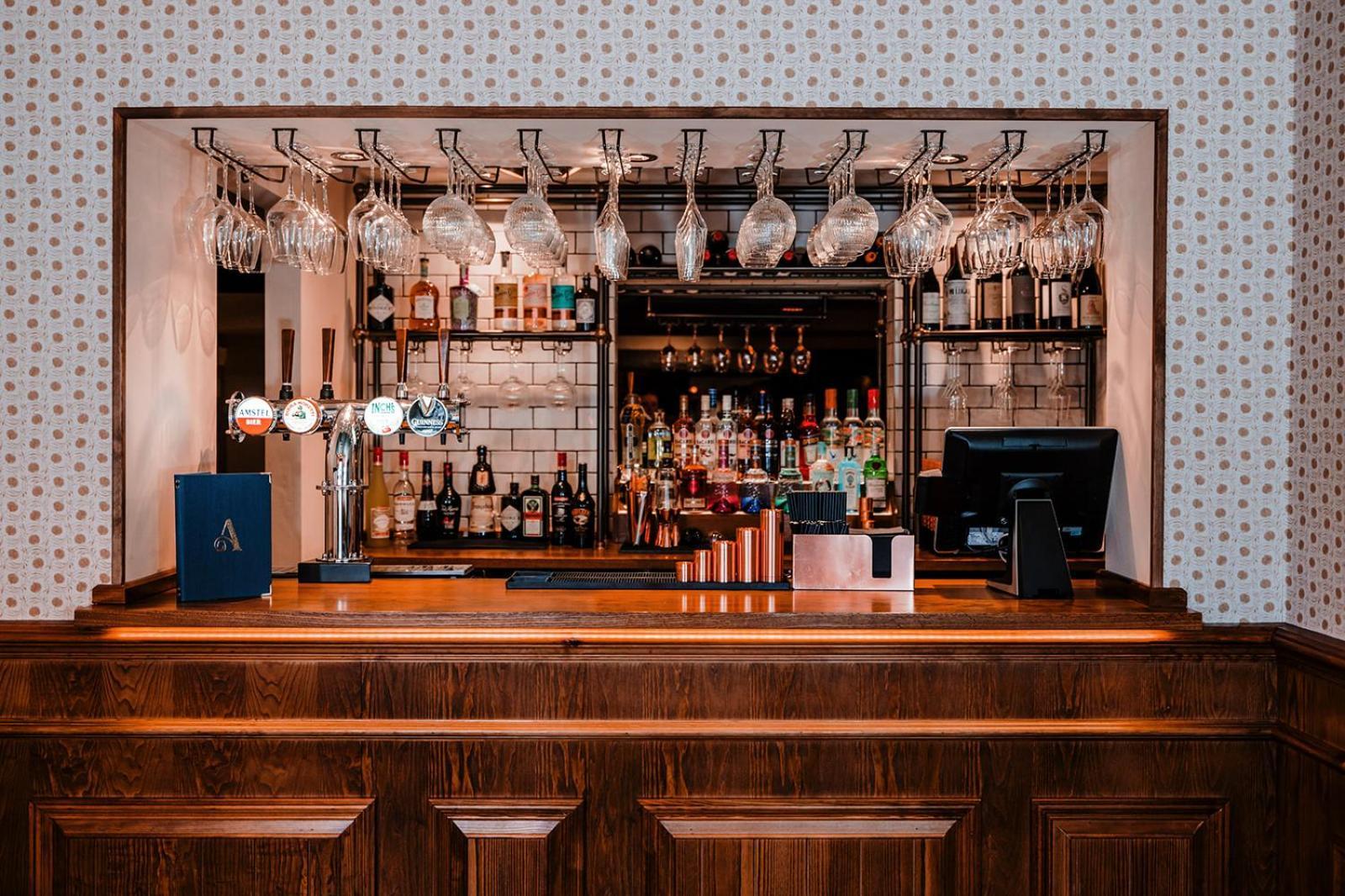 The Ashford Arms 호텔 외부 사진